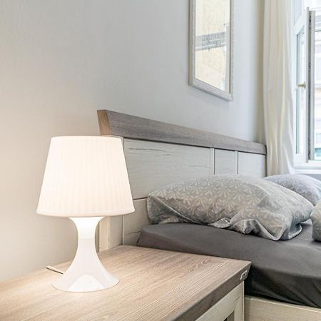 9 Min From City Center - Lovely Studio Near U1 Reumannplatz Wien Eksteriør billede