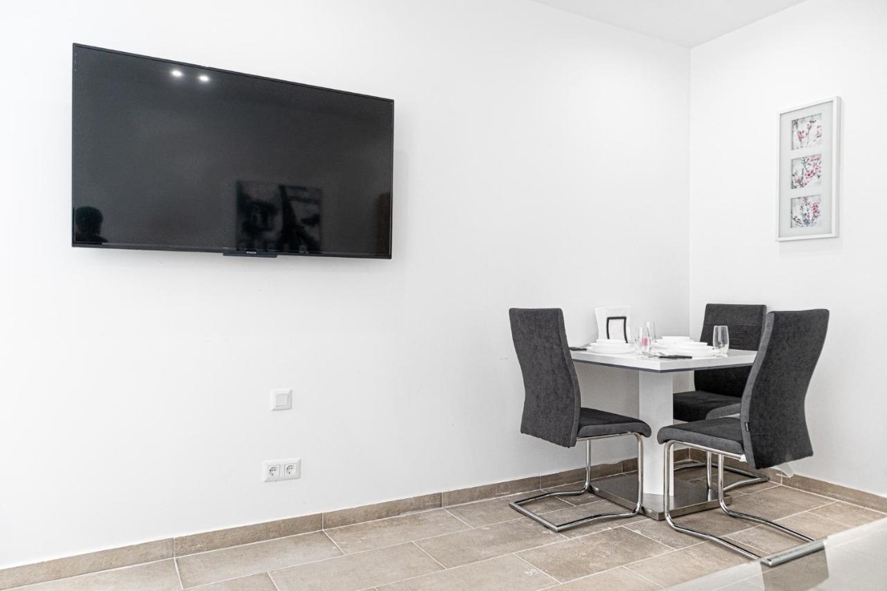 9 Min From City Center - Lovely Studio Near U1 Reumannplatz Wien Eksteriør billede