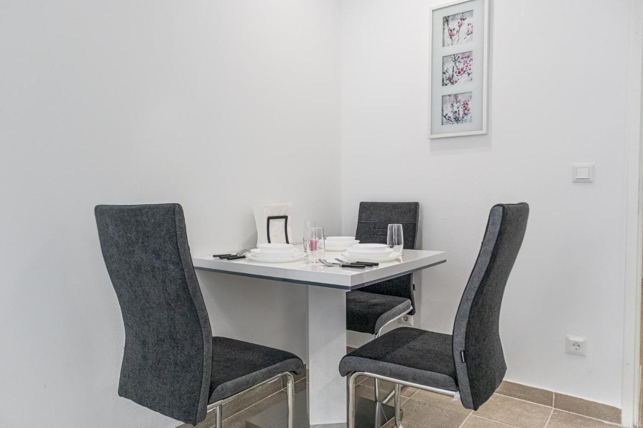 9 Min From City Center - Lovely Studio Near U1 Reumannplatz Wien Eksteriør billede