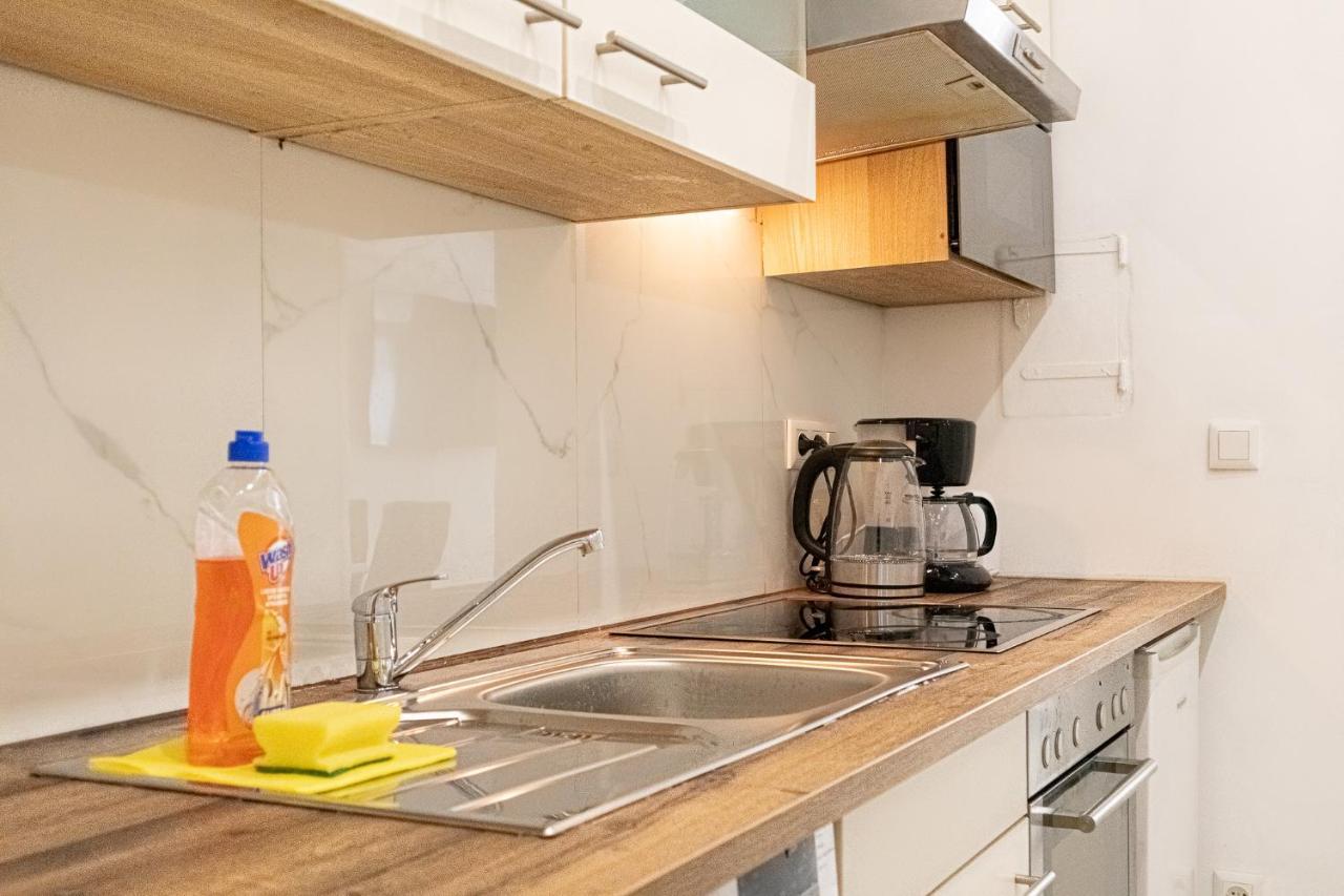 9 Min From City Center - Lovely Studio Near U1 Reumannplatz Wien Eksteriør billede